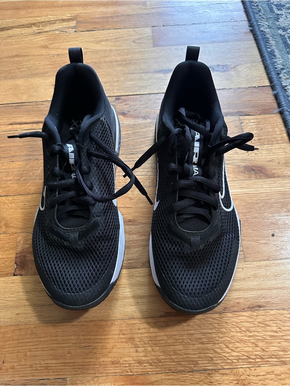 Nike Black and White Men's Athletic Running Shoes